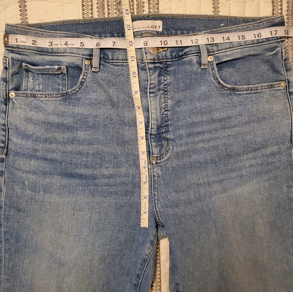 LOFT Kick Crop Flare Ankle Jeans Size 32 / 14 - Picture 15 of 16